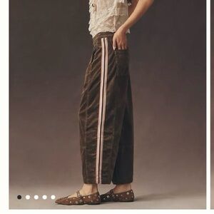 Pilcro Izzie Relaxed Pull On Barrel Pant Corduroy